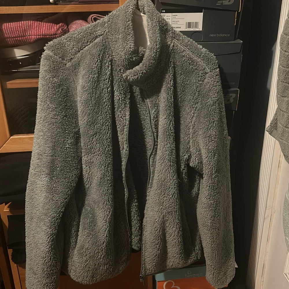 Cozy sweater from Uniqlo